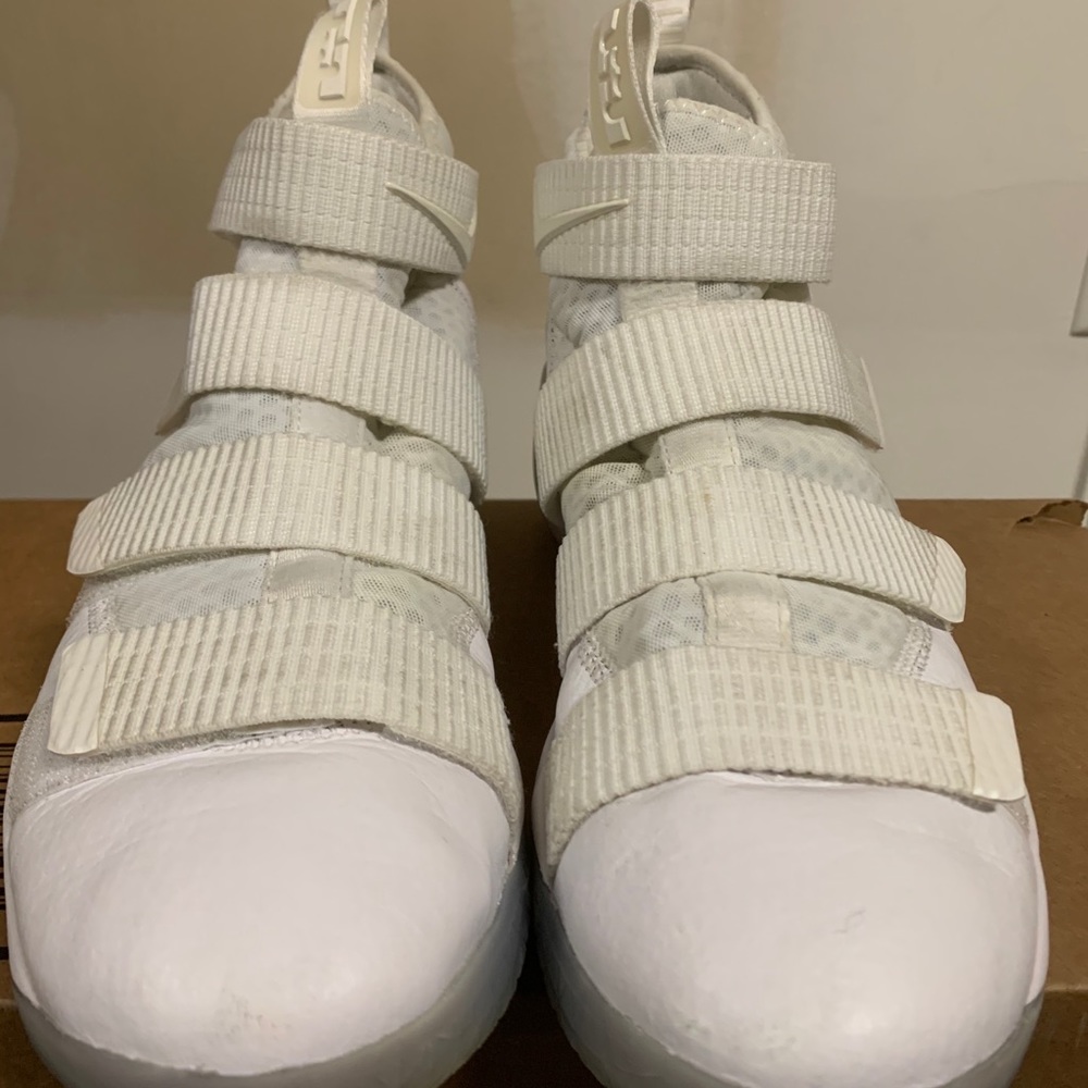 White Nike LeBron